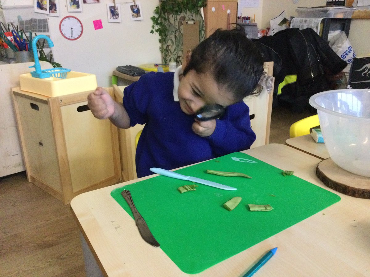 alstonprimaryb9's tweet photo. Reception have been enjoying the story Pumpkin Soup. They have been looking closely at the different vegetables, they learnt how to chop them safely and had fun using play dough to explore and represent the different textures. #usingtools #investigation https://t.co/m3zyN1z2vC