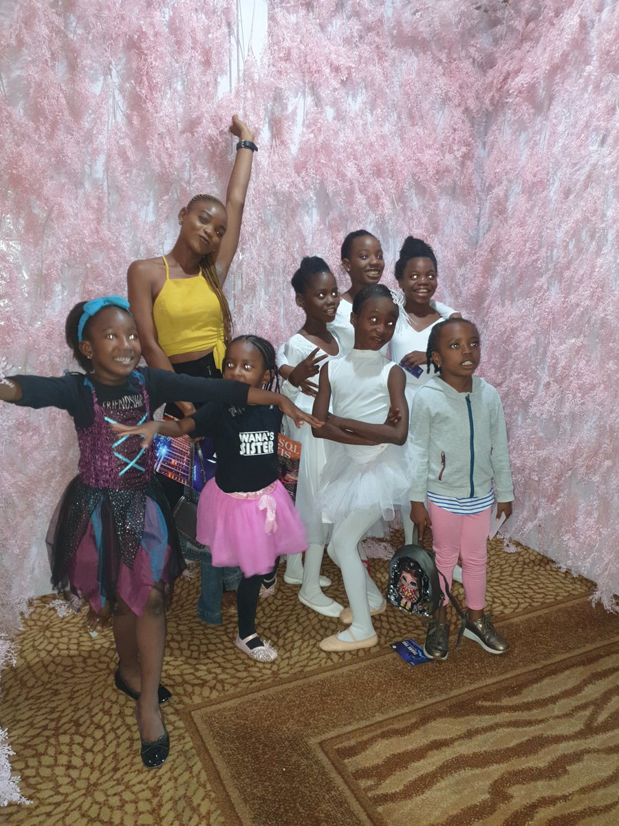 atarodo90s's tweet photo. Highlight of the #SLUMTOSTAGE...
I had fun..we are changing the narrative https://t.co/XKKwAbUTmp