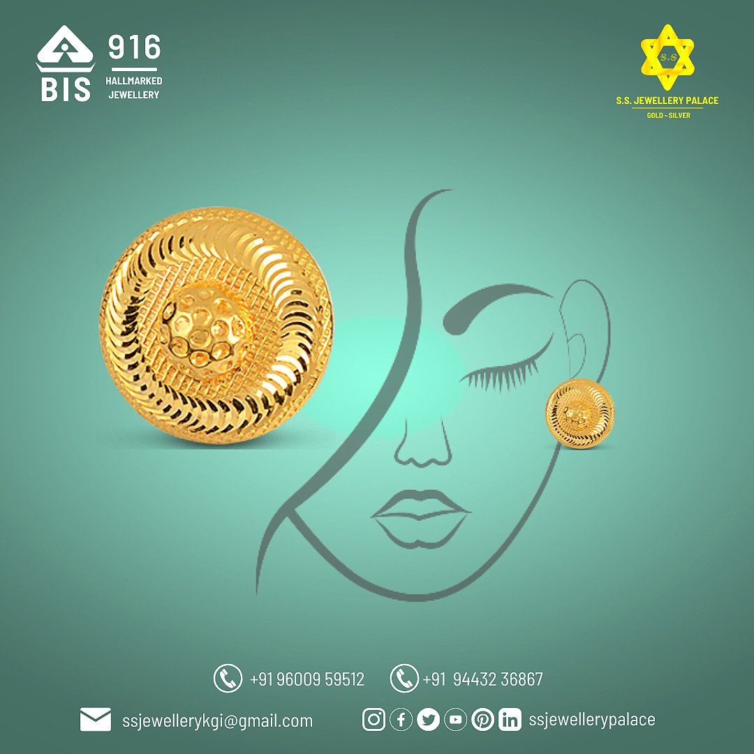 SSJewellery_off's tweet photo. Some say the prettiest thing you wear is your smile; well, what about our earrings?
.
#earrings #goldearrings #designerearrings #earringset #trationaljewellers #designerjewellery #jewelmakers #ssjewellerypalace https://t.co/BYJaYYrblt