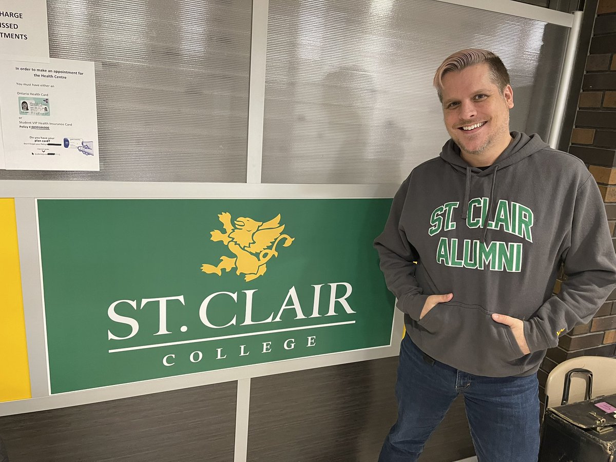 StClairCollege's tweet photo. Look who is back at College this morning! College alumni Dan Macdonald promoting our Saturday Open House 10-1pm. Tune in to @am800cklw now till 9am. Register for open house at https://t.co/JpkEsMtjtH @danmac800 @STCLAIRALUMNI https://t.co/b4AxbaNeUJ