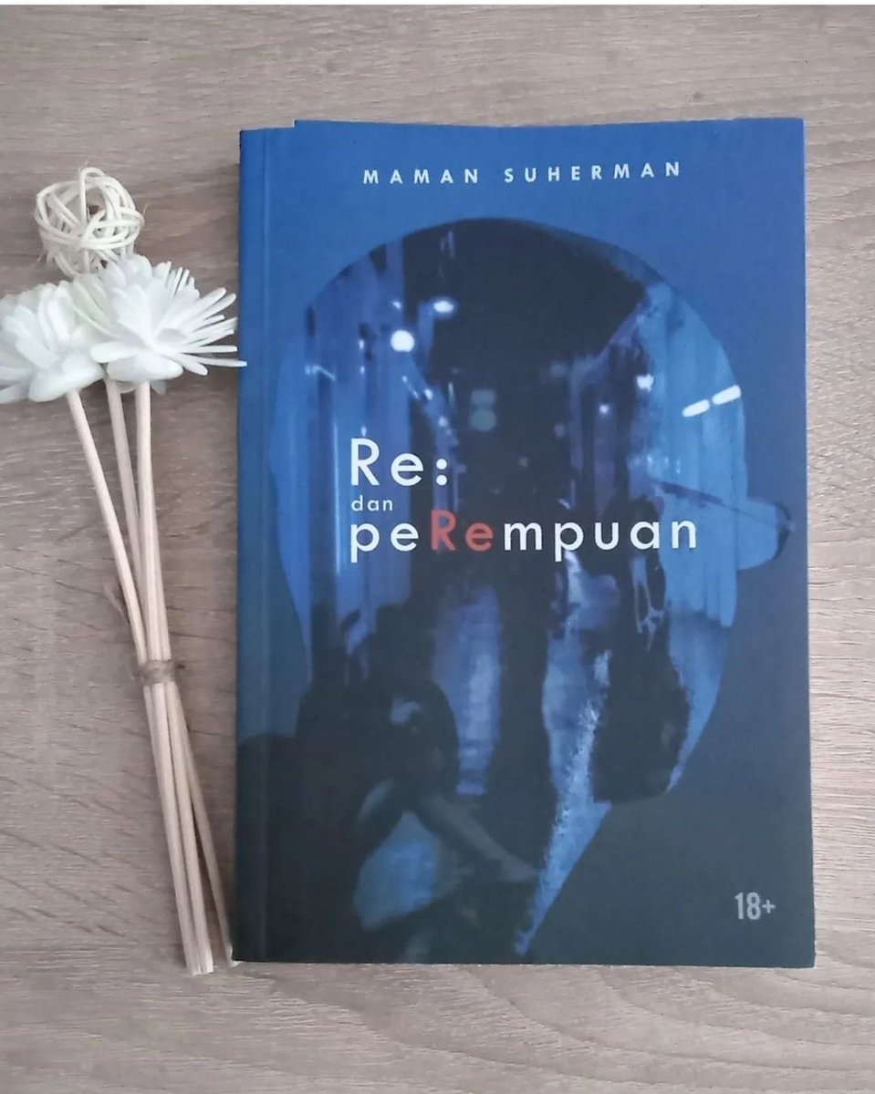 maman1965's tweet photo. #giveawaybukukopi lagi, yuk. Kali ini, dalam rangka HUT #JNE32Tahun , yang akan dibagikan kepada 10 pemenang, adalah masing-masing 3 buku saya + 1 kopi Komeng. 

Apa makna ulang tahun buatmu? 

#JNE #ConnectingHappiness #JNE32Tahun #JNEBangkitBersama https://t.co/a4zvfpx9lJ