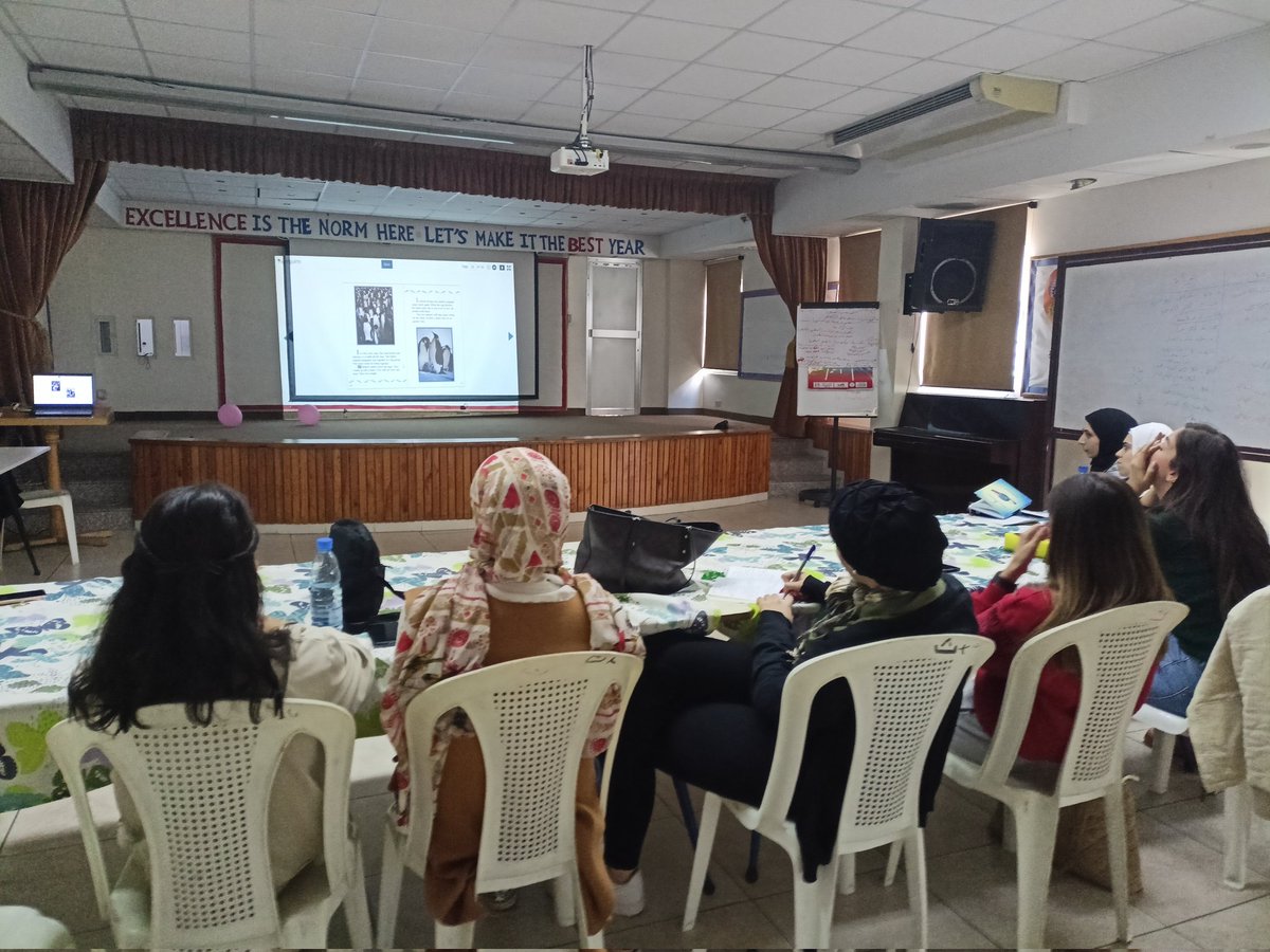 MonaJalaleddine's tweet photo. In our aim to support our school's literacy goals, we're in the process of implementing a research-based, blended literacy program. It's individualized to encourage students to read texts matched to their abilities #Literacy_Pro #scholastic @makdawhaschool #2nd_Training_Session https://t.co/x2a2m7N0WD