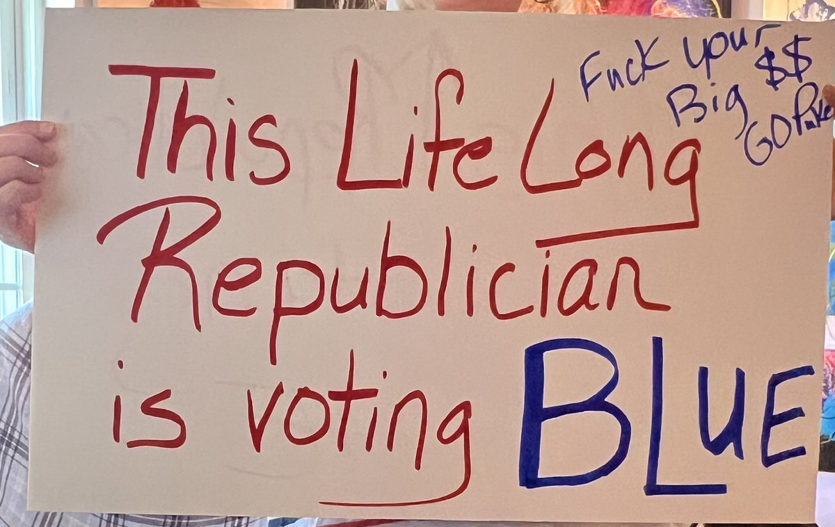 GopObjector's tweet photo. @therecount I’ve been voting blue since you decided to make a conman your party leader.   If you can’t see the con, you’re the mark. https://t.co/P1jfHtStyf