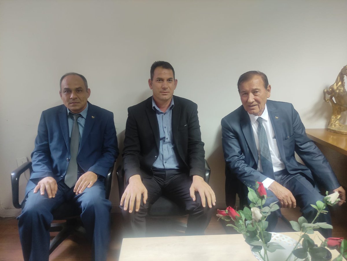 Saygı değer DP PARTI teskilat başkanımız sayin AHMET uyanık bey secim sitardini adana ve tüm ILÇE lerinde verdi biz IMAMOĞLU ILÇE TEŞKİLATI OLARAK HAZIRIZ GELIÝORUZ meclise INŞALLAH