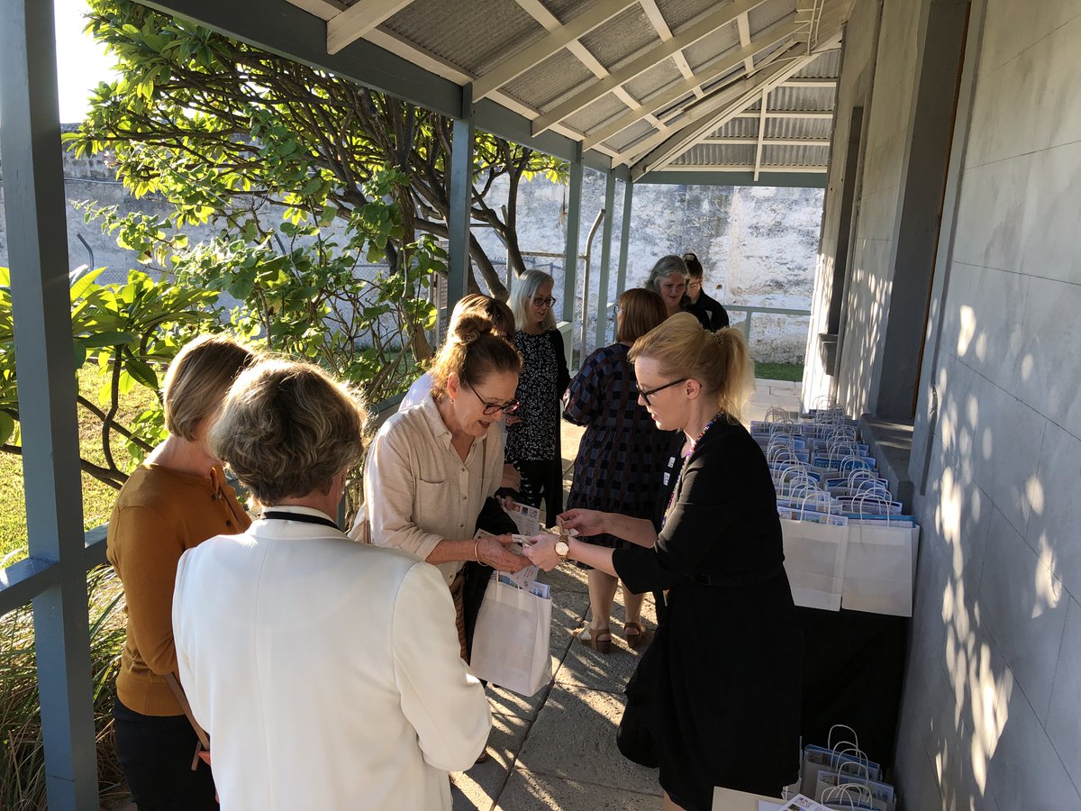 On Thursday, 1 December The Literature Centre has a free Professional Learning Super Seminar. Teachers will be privy to a nutrition education seminar, followed by a creative writing workshop. For more info: bitly.ws/wrSi   
#creatingahealthierwa
#healthway