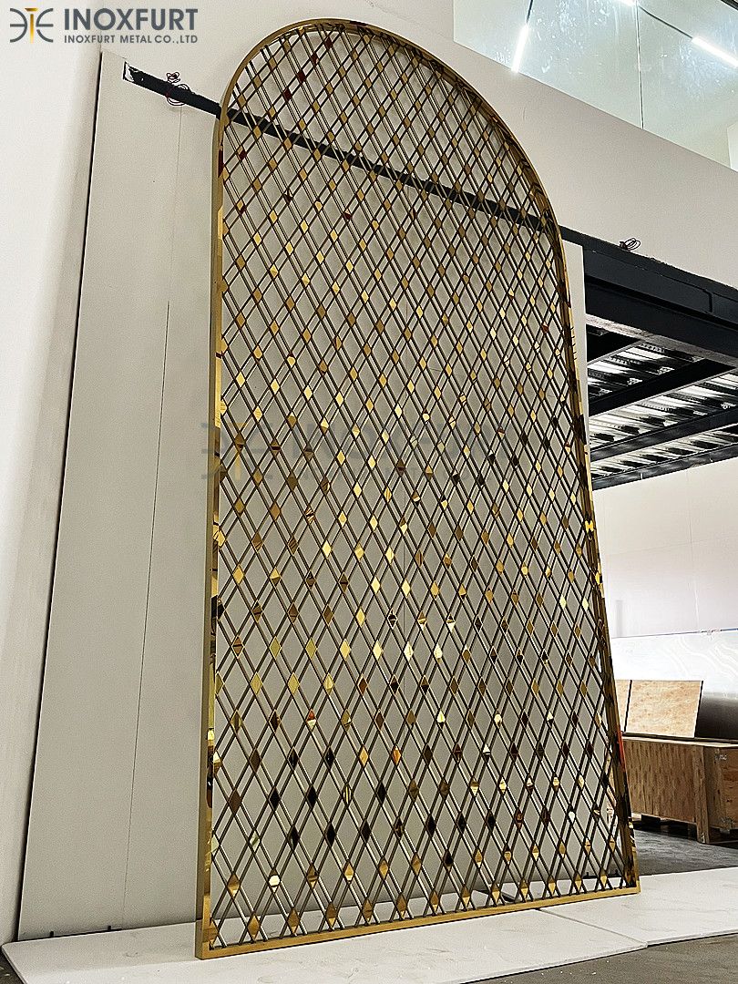 JohnnyOu11's tweet image. Philippine Resort Project Hotel #LoungeDecorativeWall #StainlessSteel Tube Welding #ScreenPartition Case. 
Process details:
Material: Stainless Steel #304 
Color plating: PVD coating
Metal works: Welded + Brushed + Polished
Pls feel free contact us:
Email: johnny@gdgdzp.com