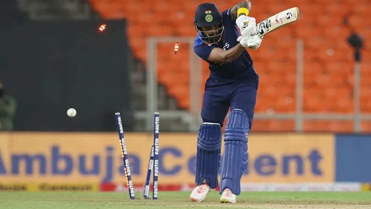 AsharShekh's tweet photo. Like this tweet if Kl Rahul is Madharchod. https://t.co/YnAVcxTvJ3