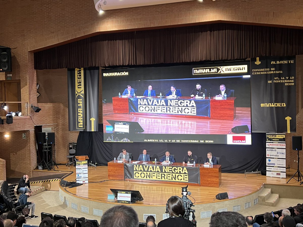 Pos ya estamos aquí, se echaba de menos volver! <a href="/NavajaNegra_AB/">Navaja Negra Conference</a> #NN10ED