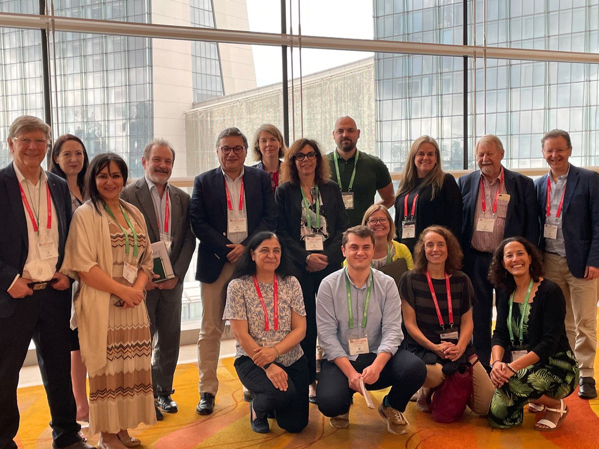dopjp's tweet photo. Fruitful meeting today in Singapore between the #Quadripartite (@FAOLivestock, @UNEP, @WHO and @WOAH_Global) and the organizers of #WOHC2022 and @GlobalOHC to see how to strengthen our cooperation and contribute to the success of the next Congress. https://t.co/qTqzPjQOae