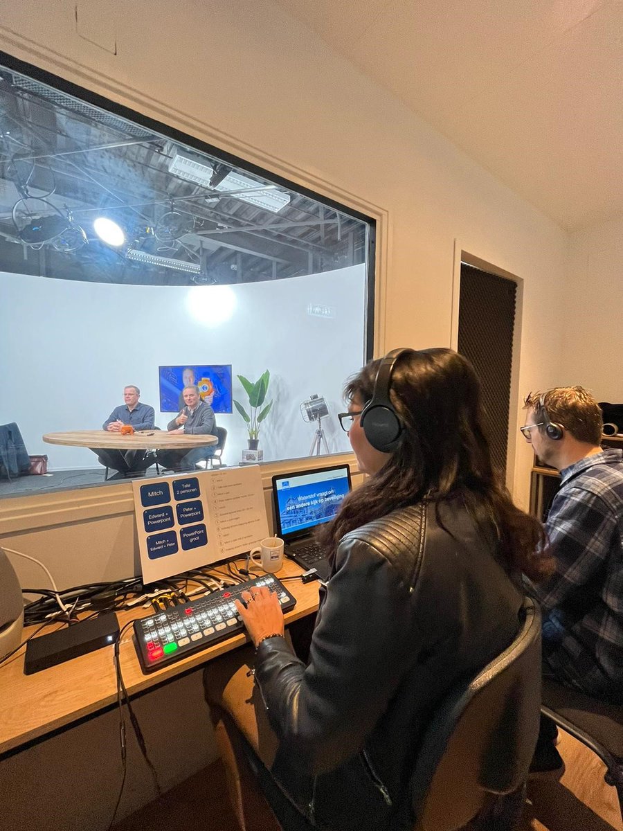 Gasdetectie's tweet photo. Ons webinar ‘Waterstof vraagt om andere kijk op beveiliging’ begint straks om 10 uur. Wij zijn er klaar voor! Jij ook? #waterstof #veiligheid @Hitmabv 
https://t.co/b2V1uinXcr https://t.co/LkWdyzlNw2