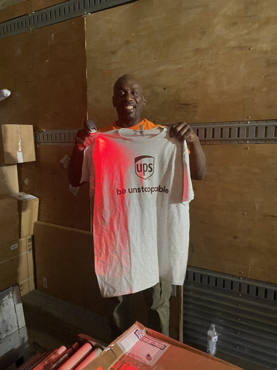 HubAlabama's tweet image. 1st day New Hire catching bags! Proud UPSERS🥰