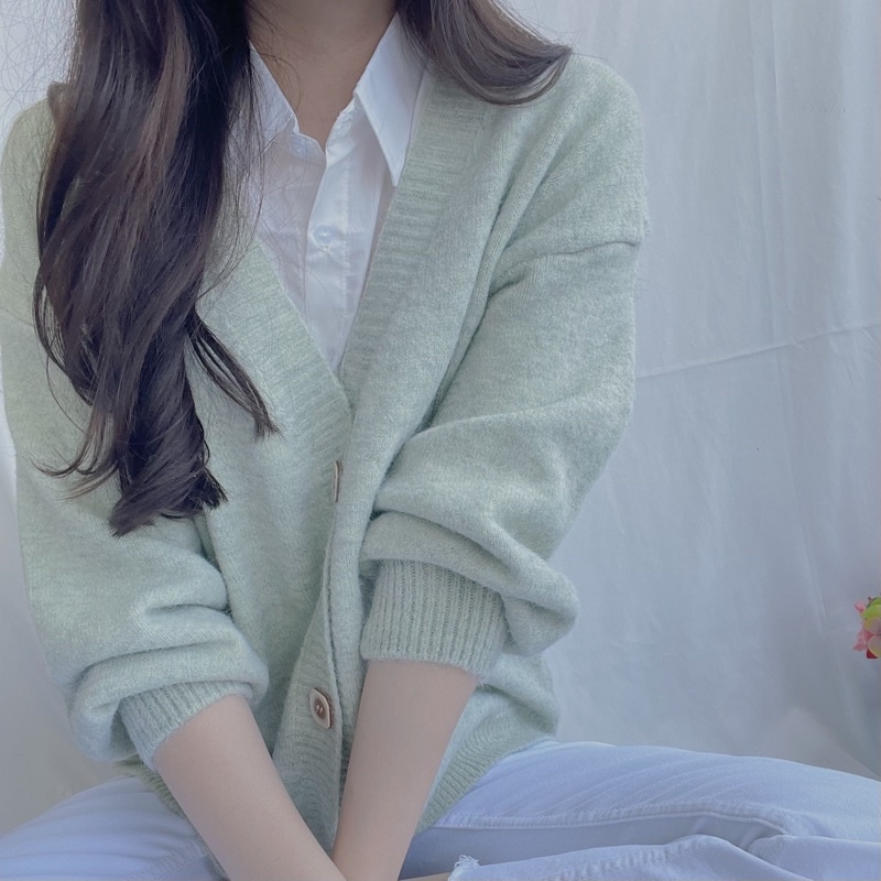 Korean Style Cardigan🌼🌼

A thread of threads~