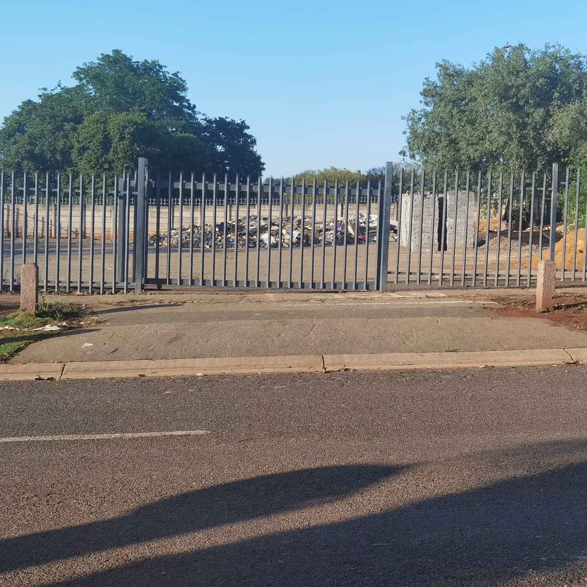TpsVala's tweet photo. 🛑 Free risk analysis in progress.

#security #gauteng #wearenotnew #securitymeasures #safetyfirst https://t.co/7K2HWEypw4