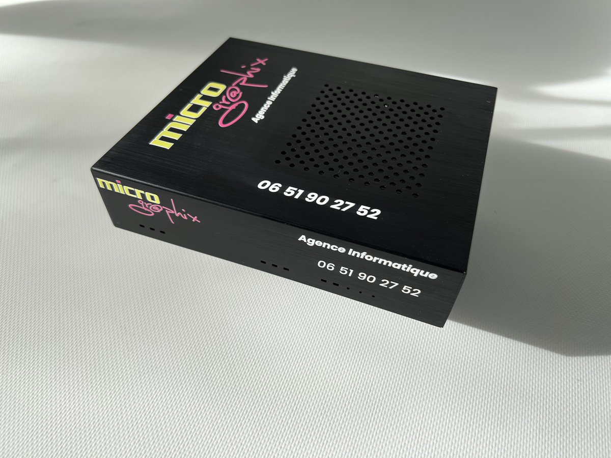 RackMatrixTech's tweet photo. New customization for the pfSense router of our client @micrographix_dk 
#rackmatrix #customization #micrographix #pfsense https://t.co/FD3vNsGzhD