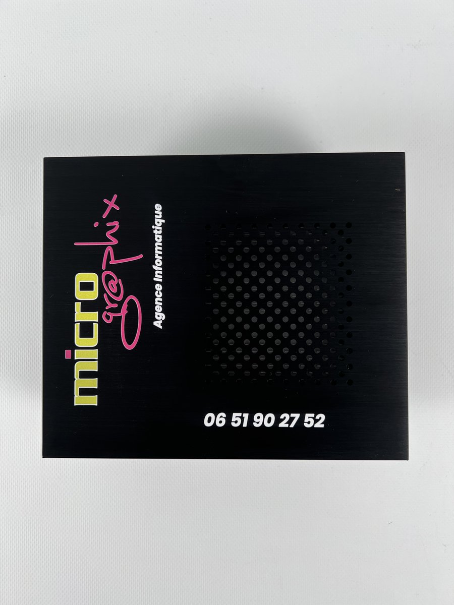 RackMatrixTech's tweet photo. New customization for the pfSense router of our client @micrographix_dk 
#rackmatrix #customization #micrographix #pfsense https://t.co/FD3vNsGzhD