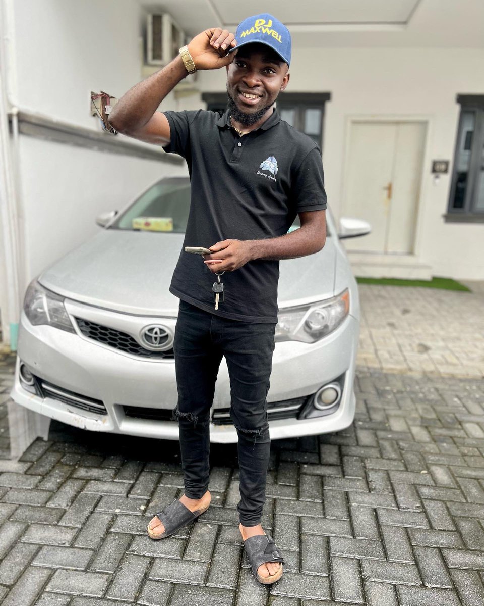IamDJMAXWELL's tweet image. Ignore the Hates and Stay GREAT…

#WeMakingProgress 
#GiantSlayer
#UrOwambeDj
#DjTohBadt
#ChairmanAmongDjs