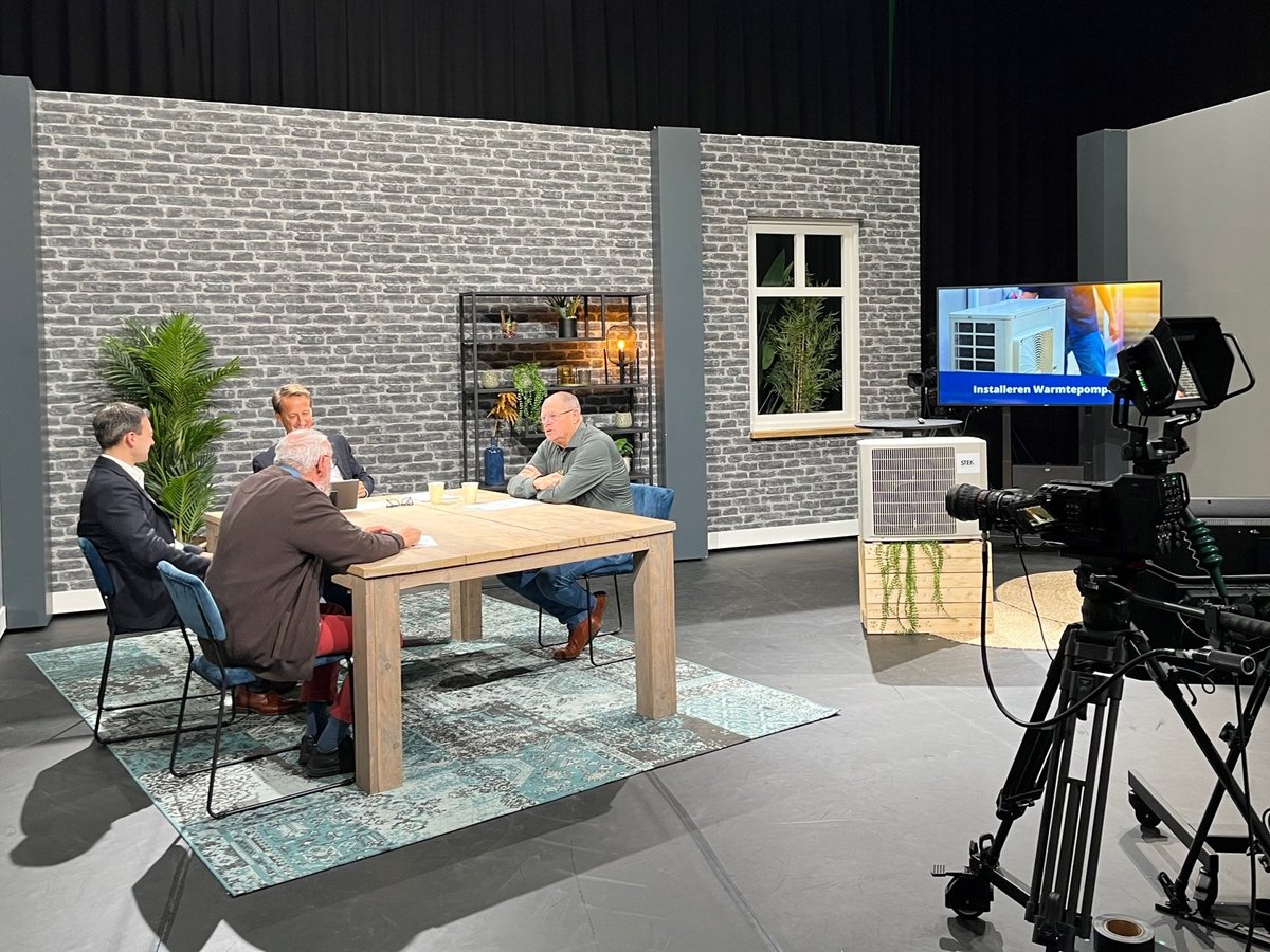 Afgelopen dinsdag was ons fysieke en online seminar Installeren Warmtepompen, waar deelnemers kennis opdeden en vragen stelden over de belangrijkste aandachtspunten bij ontwerp, montage en inbedrijfstelling van warmtepompen. Bedankt aan de kijkers voor de actieve deelname!