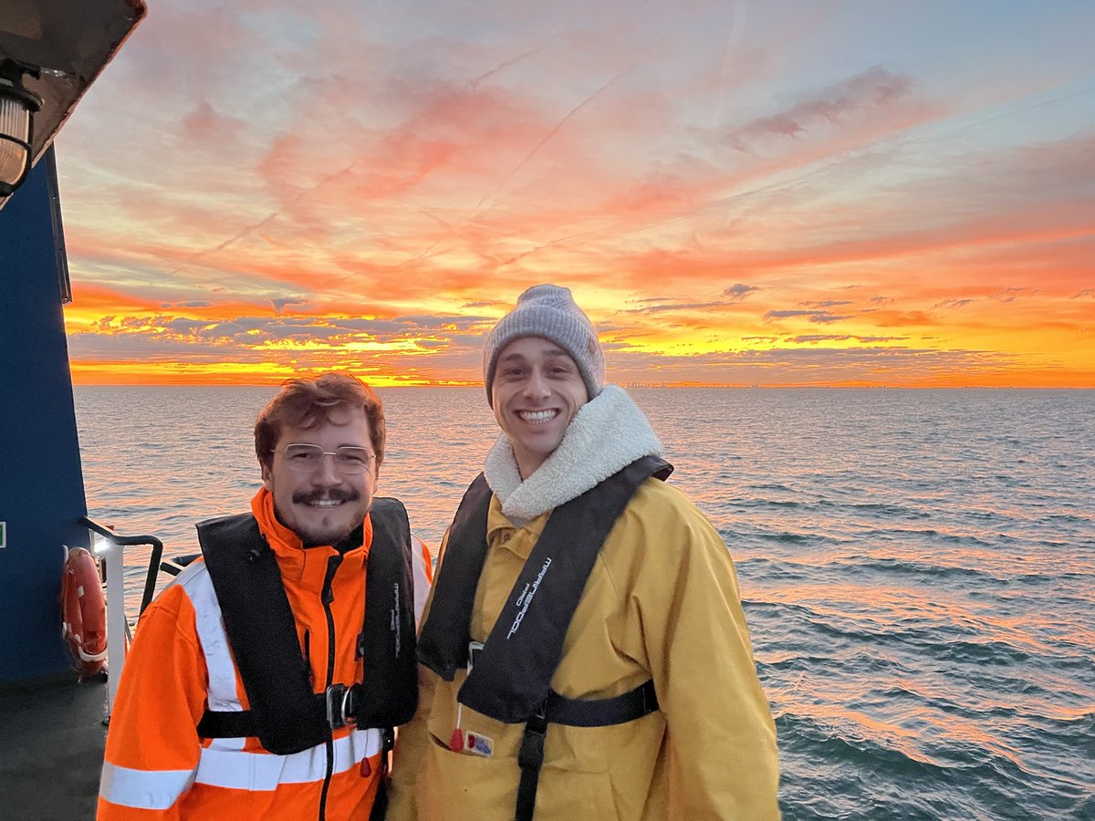 The @H2020United  project came to an end and as the sun rose above the skyline of Scheveningen, we set sail to pull it out of the sea. Our interns joined the journey, led by @TheSeaweedCo , to decommission the seaweed system. Here they got a taste of the offshore environment.