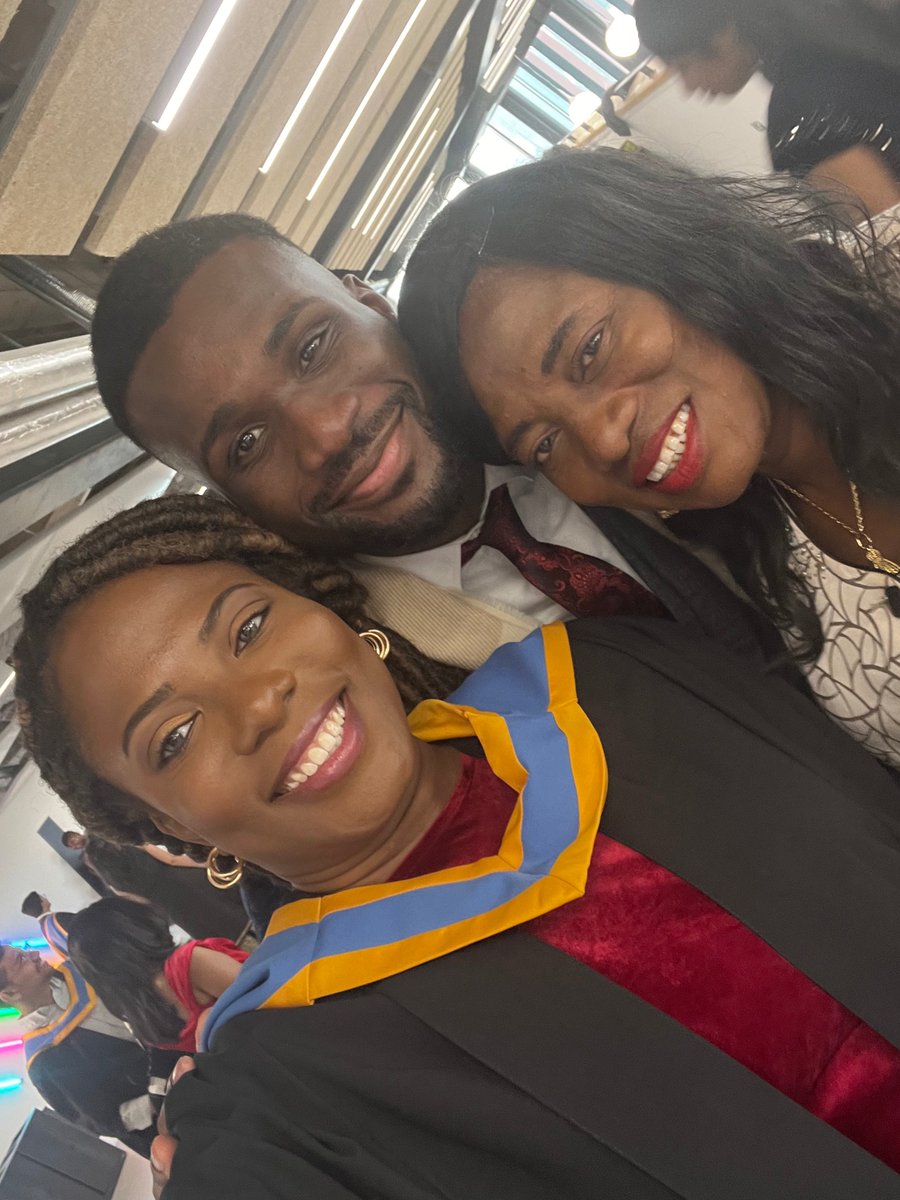 AgbedeSamuelD's tweet photo. Baby girl graduated this week and I couldn't be prouder! Congratulations babest of babes♥️. Your work ethic is SO inspiring and I'm glad it paid off nicely #StrathclydeUni #DataAnalytics #Strathgraduation #strathclyderforlife https://t.co/rnnHgtJb0m