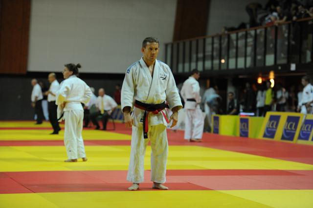 L'ÉQUIPE (@lequipe) on Twitter photo Cyril Jonard et Hélios Latchoumanaya se sont tous les deux parés d'or lors des Championnats du monde de para-judo, à Bakou (Azerbaïdjan) mercredi. Jason Grandry a quant à lui pris la troisième place en +90 kg. ow.ly/vIeT50LzxAw Cyril Jonard et Hélios Latchoumanaya se sont tous les deux parés d'or lors des Championnats du monde de para-judo, à Bakou (Azerbaïdjan) mercredi. Jason Grandry a quant à lui pris la troisième place en +90 kg. ow.ly/vIeT50LzxAw