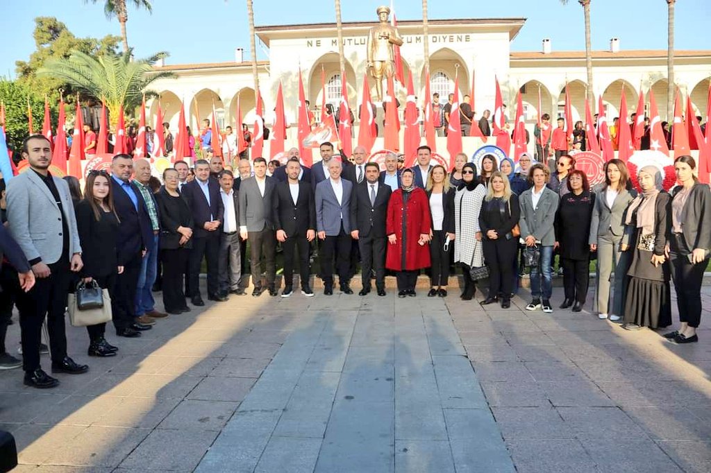 İl Başkanımız <a href="/cesimercik/">Av. Cesim Ercik🇹🇷</a>, Akdeniz Belediye Başkanımız <a href="/mustafagultak/">Mustafa Muhammet GÜLTAK 🇹🇷</a>, İl Gençlik Kolları Başkanımız <a href="/emreylmazey/">Emre YILMAZ 🇹🇷</a>, Kadın Kolları Başkanımız <a href="/ayselmavioglu/">Aysel Mavioğlu 🇹🇷</a>, İl Başkan Yardımcılarımız, İl Yönetim Kurulu Üyelerimiz, İlçe Başkanlarımız ve İlçe Teşkilatlarımızla birlikte⬇️