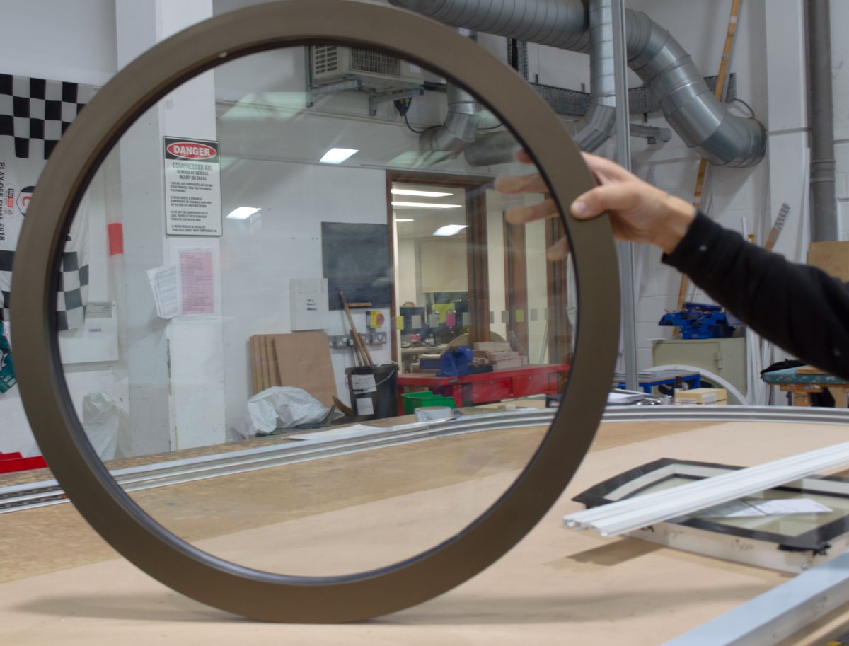 selectaglaze's tweet photo. Bespoke-shaped units recently crafted by our fabricators.
#BehindTheScenes #BespokeManufacture #PrecisionManufacture #SympatheticDesign #SecondaryGlazing #HistoricBuildings #ArchedWindows #ThermalInsulation #AcousticInsulation https://t.co/OlJMSh5hdM