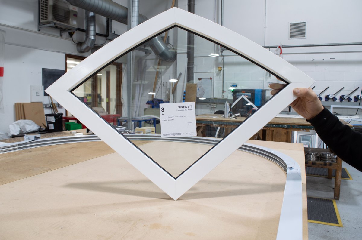 selectaglaze's tweet photo. Bespoke-shaped units recently crafted by our fabricators.
#BehindTheScenes #BespokeManufacture #PrecisionManufacture #SympatheticDesign #SecondaryGlazing #HistoricBuildings #ArchedWindows #ThermalInsulation #AcousticInsulation https://t.co/OlJMSh5hdM