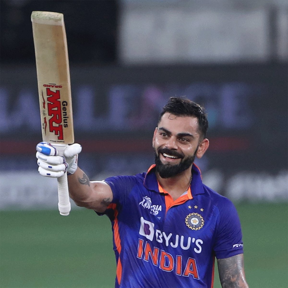 Congratulations <a href="/imVkohli/">Virat Kohli</a> 

Completed 4000 runs in T20 format

#INDvsENG #T20WorldCup