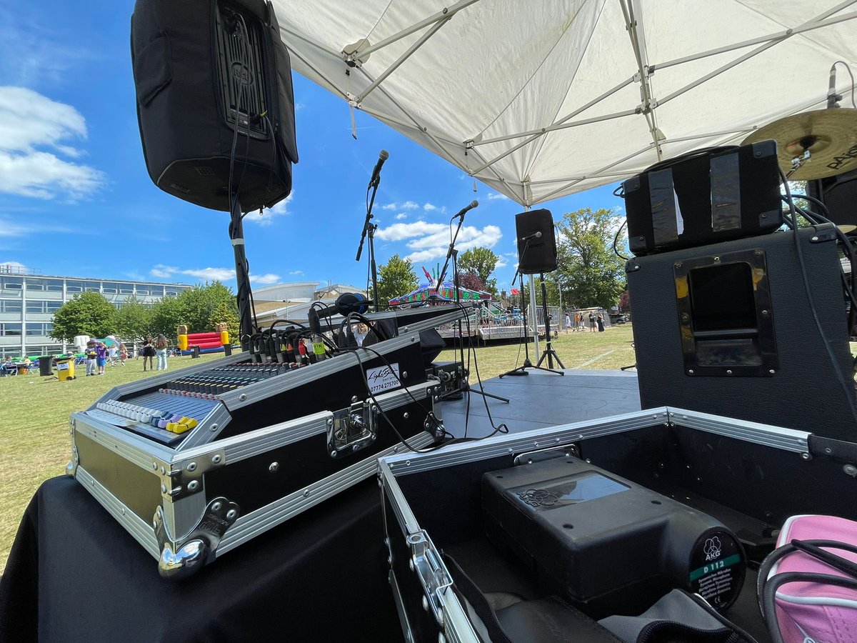PopstarpartyL's tweet photo. We offer #soundsystem hire for a range of #events, from #bands, house and office parties, to conferences, theatre shows and more.
With or without our technical support.
info@bonafidestudio.co.uk
02084445054
#livesound #pahire #livesoundengineering https://t.co/H8OLEnA1Wm