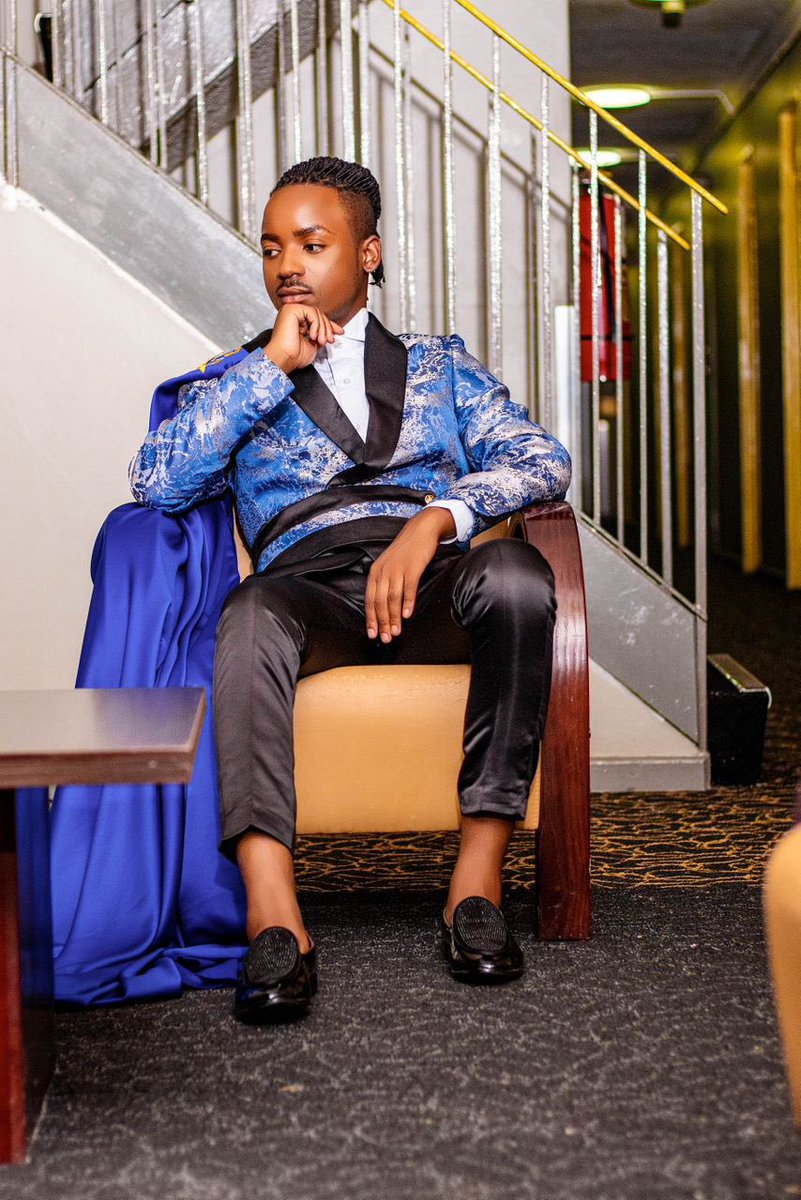 Blue Jacquard Men Suit 2 Pieces Slim Fit Tailor-Made With Belt 

A gift from Chunkiey to Owen Wacho