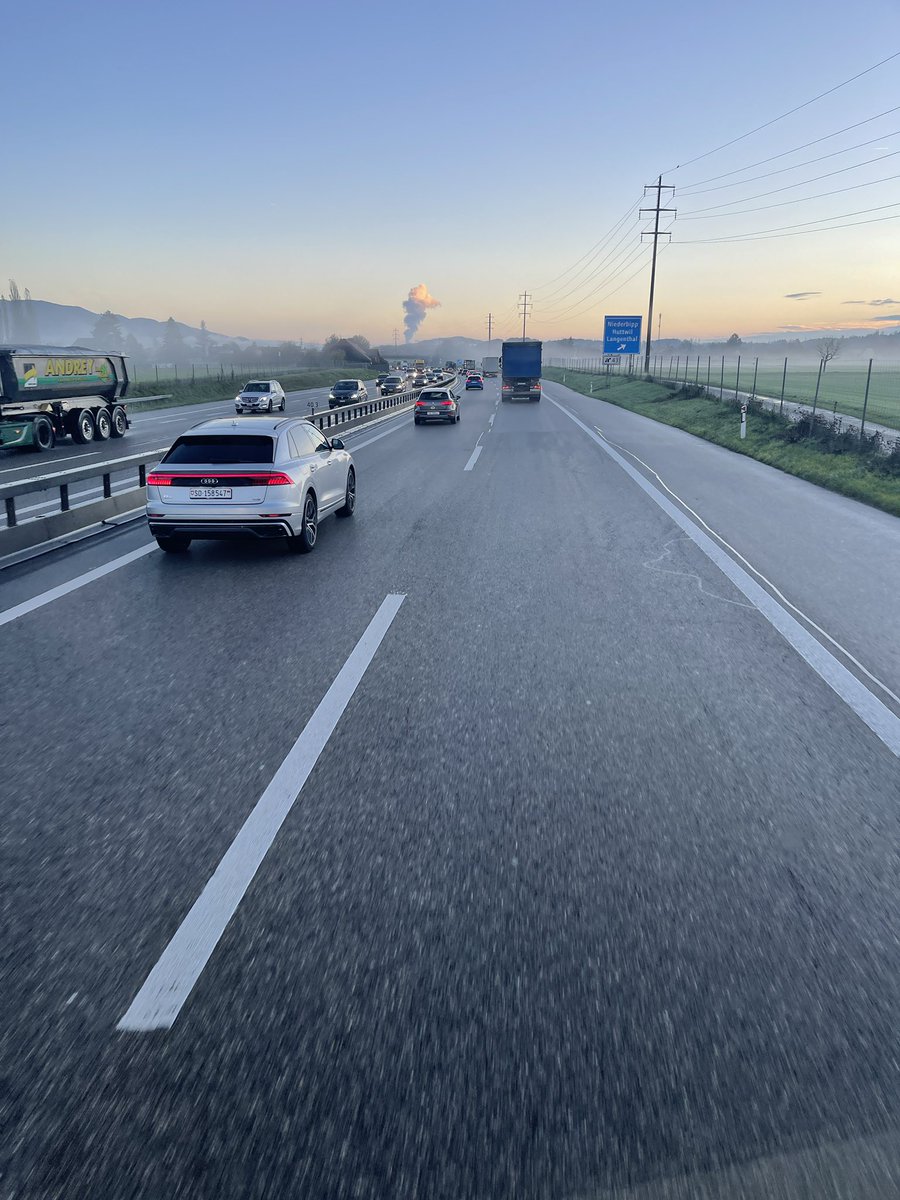 Euch einen wundervollen vernebelten Donnerstag. Nicht mehr lange und es ist Wochenende. Bis heute abend im  #stream . #swissstreamer #affiliate #twitchstreamer #TwitchDE #GTARP  #swisstwitch
