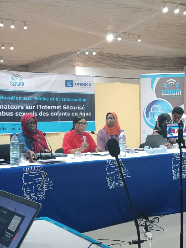 UNESCO_Dakar's tweet photo. Ouvert le 07 nov, un atelier de formation des formateurs sur l’internet sécurisé et la prévention des abus sexuels des enfants en ligne se poursuit à Saly. C'est la 1ère étape d’un prog. d’implication de tous les acteurs de la sté 🇸🇳 dans la lutte contre la #cybercriminalité. https://t.co/uUYfhjEbCF