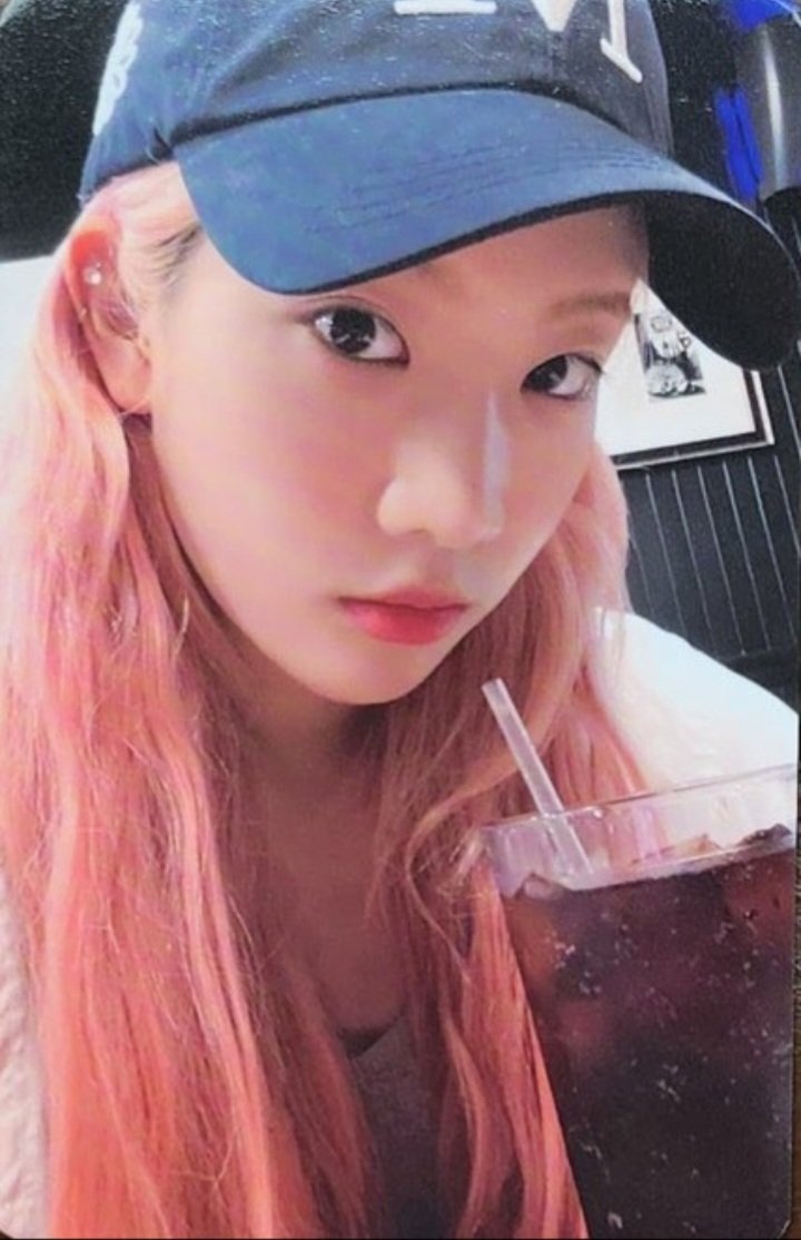 ꒰  wts lfb loona ph  ꒱ 

༘ ꒱  kim lip kape set . . .ᐟ
         𓏳 ₱1080
         𓏳 see alt for pbd
         𓏳 50% dp (non-refundable)
         𓏳 reply/dm if inch!

𖥻 ic interest check kim lip kape coffee set loonaverse in seoul tc trading card pc photocard