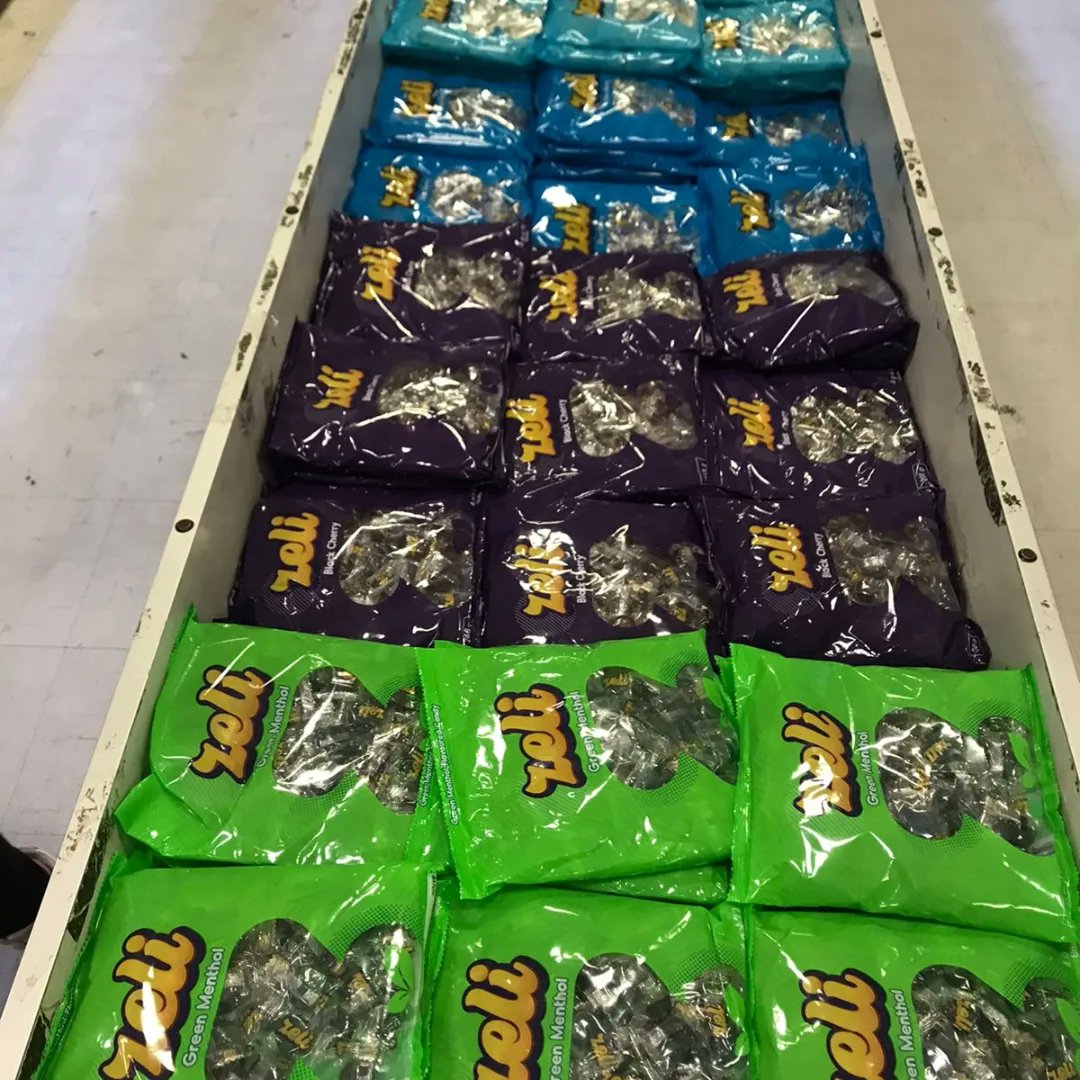 zeli_candy's tweet photo. Made for every sweet tooth 😹❤️
#zelicandy #zeli #zelisweets🇿🇦 #candybee https://t.co/JZXxpYUqBk