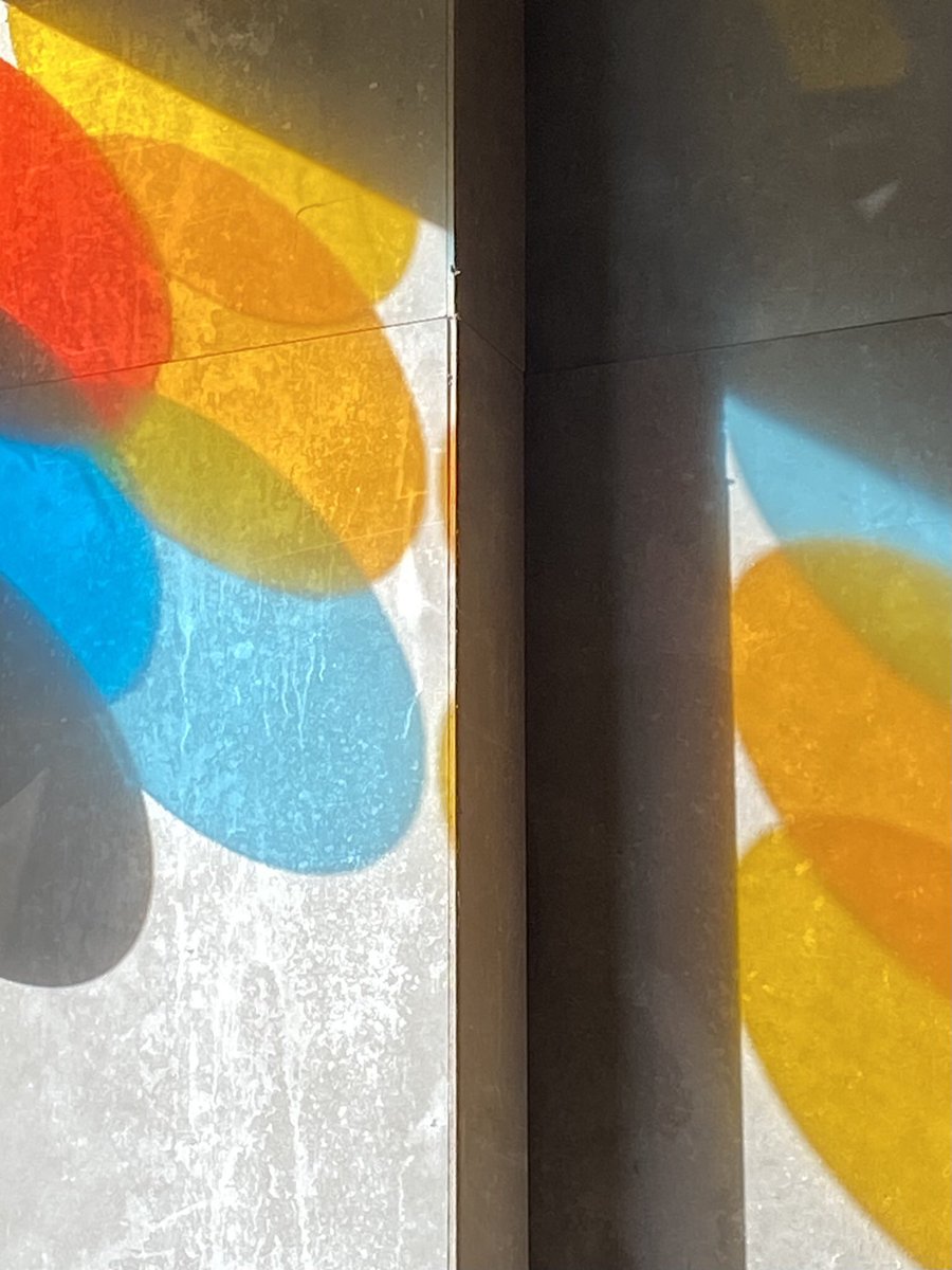 PAssAGE 1 our new programme is launching tonight. @fiona_grady ‘s Radiant Auras. 1 Place Gailleton 69002 Lyon .