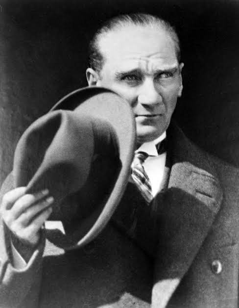 Saygıyla, özlemle ve minnetle Atam…