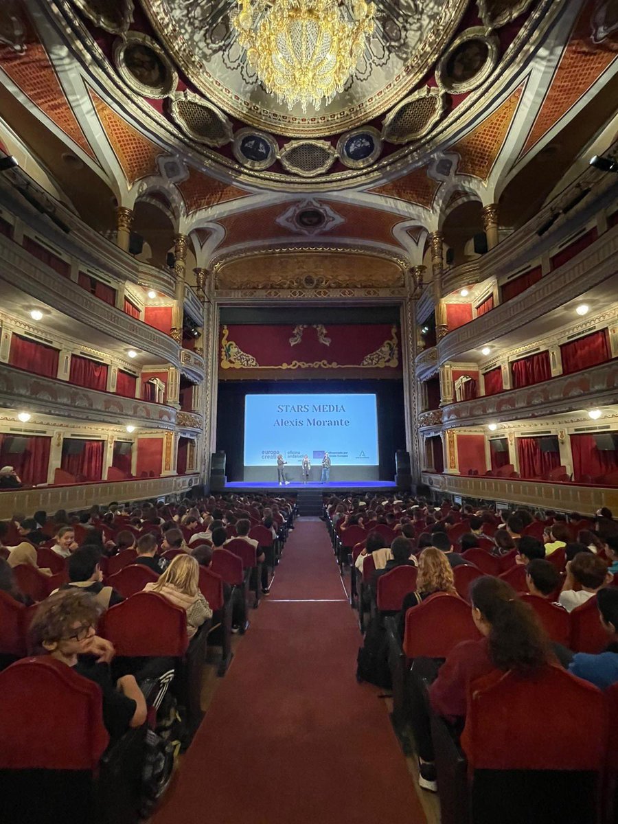 ECMEDIAnd's tweet photo. Continuamos nuestra sección #STARSMEDIA Ayer compartimos con @alexis_morante una mañana unica con jóvenes #cinefilosdelfuturo #SEFF2022 #eluniversodeoliver https://t.co/MPkOAQLD33