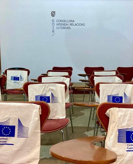 EDIllesBalears's tweet photo. Avui a Palma hem celebrat una Jornada de Formació amb coordinadors del programa de mobilitat Erasmus +🇪🇺 d'Islàndia, Portugal i Turquia 🇮🇸🇵🇹🇹🇷.

#BACMontesion 
#KA220FALP
#Erasmus https://t.co/WzFbLAlI7C
