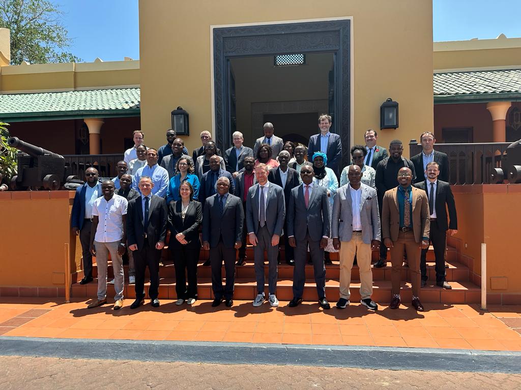 CDD_Moz's tweet photo. Decorre em Pemba a Reunião do Grupo de Trabalho de Cabo Delgado, evento que se realiza no âmbito da visita a Moçambique da delegação de alto nível da Iniciativa dos Princípios Voluntários. https://t.co/nN6v7NsNaz