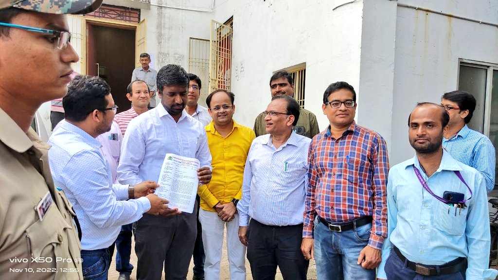 Ganjamohcef's tweet photo. Memorandum given to Respected Collector Sir,Ganjam.
@CMO_Odisha @GovernorOdisha @MoSarkar5T @SecyChief @IPR_Odisha @HFWOdisha @otvnews @kanak_news @NEWS7Odia @Naveen_Odisha @odianews24 @DDOdiaNews @OdiaNewsWeb @ZeeOdisha @ArgusNews_in @News18Odia @news8odia @sambad_odisha https://t.co/la58EWSzqg