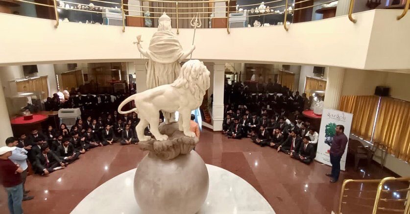 Gargoti's tweet photo. Today 90 students visit from Sanjivani College of Pharmaceutical Education &amp; Research, Kopargaon 

#gargotimuseum #nashik #nasik #nashiktourism #pune #mumbai #maharashtratourism #museumindia #museumofindia #collage #collagelife #mustvisit #mustvisitplace #placetovisit #education https://t.co/59ukKIsezK