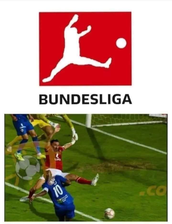 صحيفه فوسبال بيلد الألمانية .. نشرت صورة للاعب الأهلي على معلول وعلقت عليها .. شعار البوندسليغا حاضر في ديربي مصر 😁