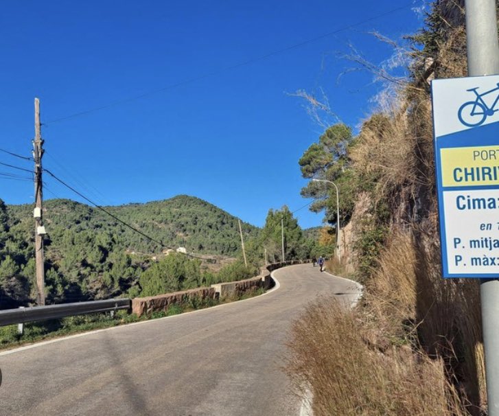 Abro hilo 👇🏼

Amigos y vecinos de Gátova, os comunico que tras mucho pelearlo en les Corts Valencianes por fin se van a acometer las obras en la CV-25 entre Marines Viejo y Gátova. Por fin se da respuesta a una reivindicación histórica de nuestro pueblo.