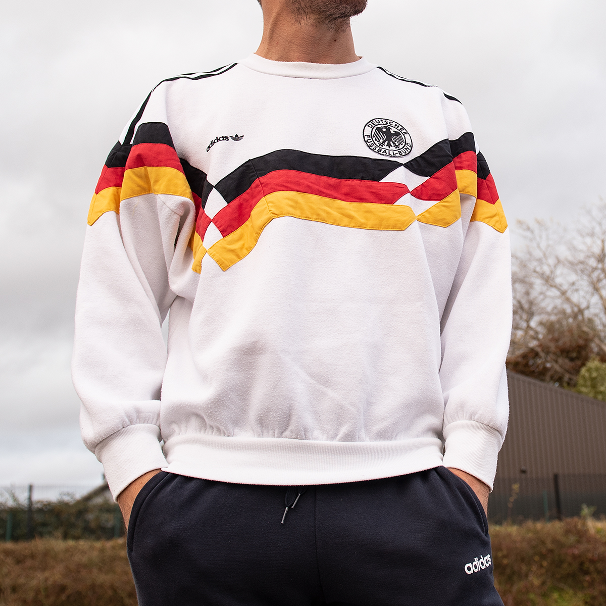 Unión Alrededor vesícula biliar Classic Football Shirts Twitterren: "Germany 1990 Sweat Top by Adidas 🇩🇪  One of the greatest shirt designs, but on a jumper. Not sure it gets any  better. https://t.co/KE23FTeqtl" / Twitter