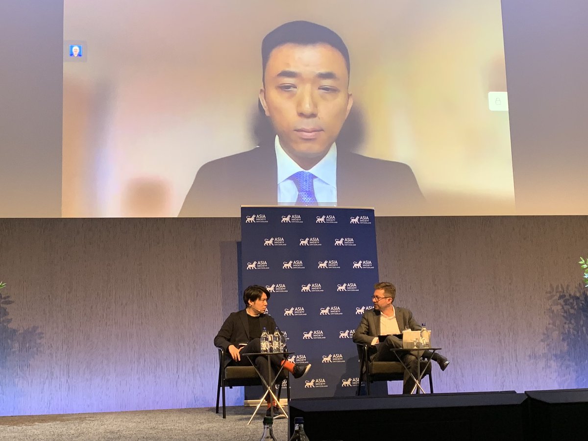 NoelClehane's tweet image. John Lee @J_B_C16 observes at #SOA2022 that South-East Asian countries will be hardware and software takers for the foreseeable future as foundational tech is hugely investment heavy. However, entry into software will have lower entry cost if human capital developed.
@halbluchs