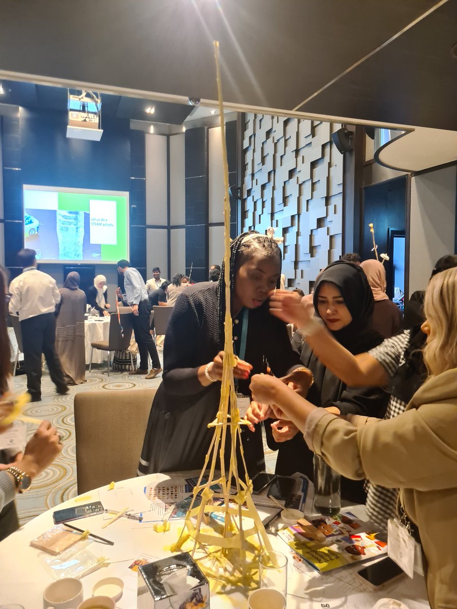 MissGeraty's tweet photo. Tell me you're on a training course without telling me you're on a training course #Steam #edutwitter  #science https://t.co/1w3HGf7QR9