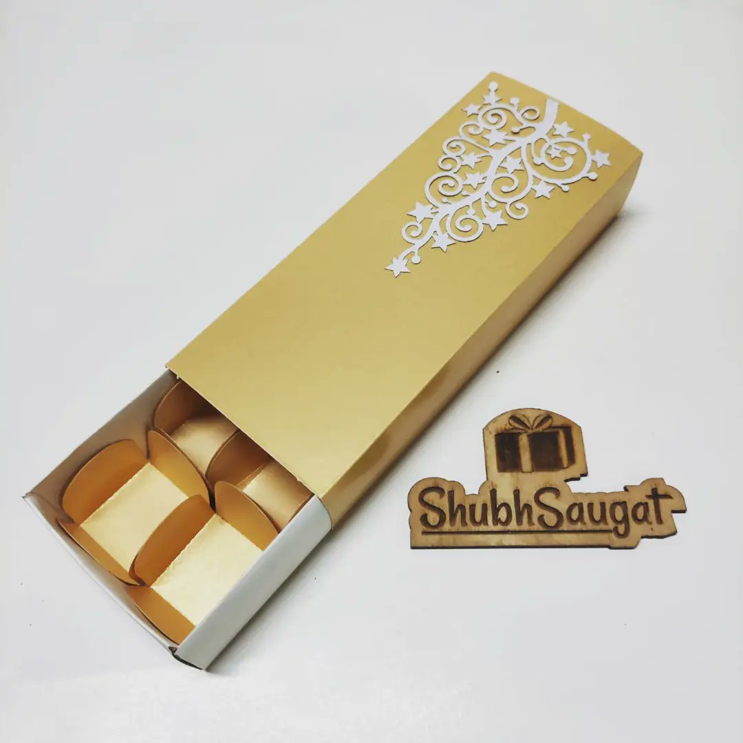 ShubhSaugat's tweet image. Christmas boxes..... 
10 cavity chocolate box with cavity. Without cavity u can use it as muffin box. Size 8×3×1.5 inch. Contact #ShubhSaugat 9919646260.
#10cavitychocolatebox #muffinbox #boxinlucknow #foilingworld #lucknowcity #boxshop #boxmanufacturer #christmasbox #santabox