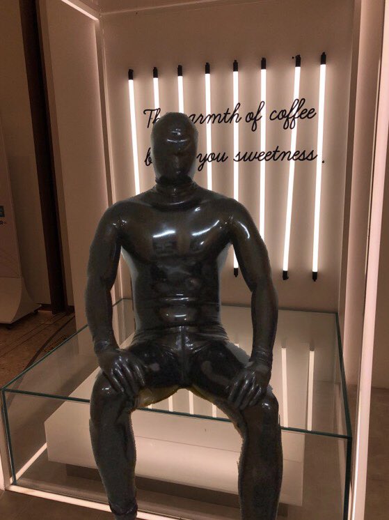 rubberdr0ne's tweet photo. “Hello Sir, the rubberdrone transformation of your gym buddy has completed, he is now an obedient rubber drone and ready to be picked up at the store“
RT♻️if you would bring over your friends to us
#rubbergimp #rubberboy #rubberobject #乳胶 #奴隶 #胶犬 #重度束缚 #绳绑 #调教 https://t.co/PmAacHO4YC