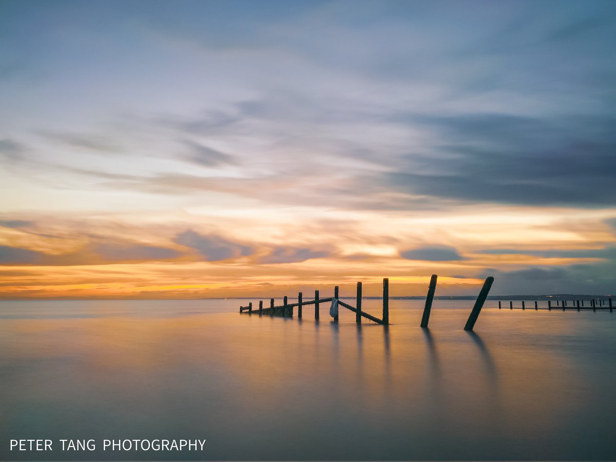Early morning glow
.
.
#morningviews #longexposure #longexpo #photooftheday #ukpotd #slowshutter #longexposureoftheday #kentphotographer #sunrisers #seascape #cloudscape #le