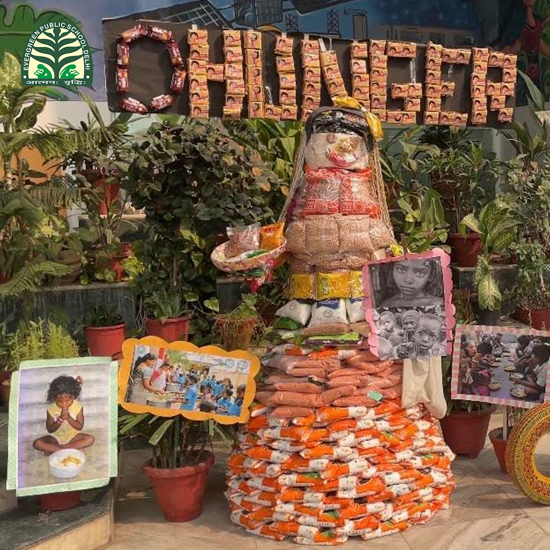 Priyanka_epsdel's tweet image. Donate Food Earn A Smile
A food donation camp was conducted as part of #InternationalExchangeProgram with Taiwan towards the SDG - Zero Hunger. Collected items were handed over to Roti Bank, an NGO.

#fooddonation #DonationbyEvergreenPublicschool #NGORotiBank